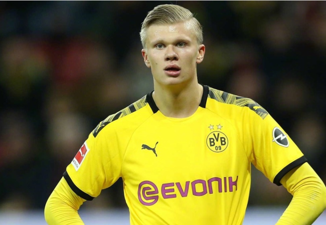 于汉超退役后加入申花教练组，毛剑卿：这是对球员最大的褒奖