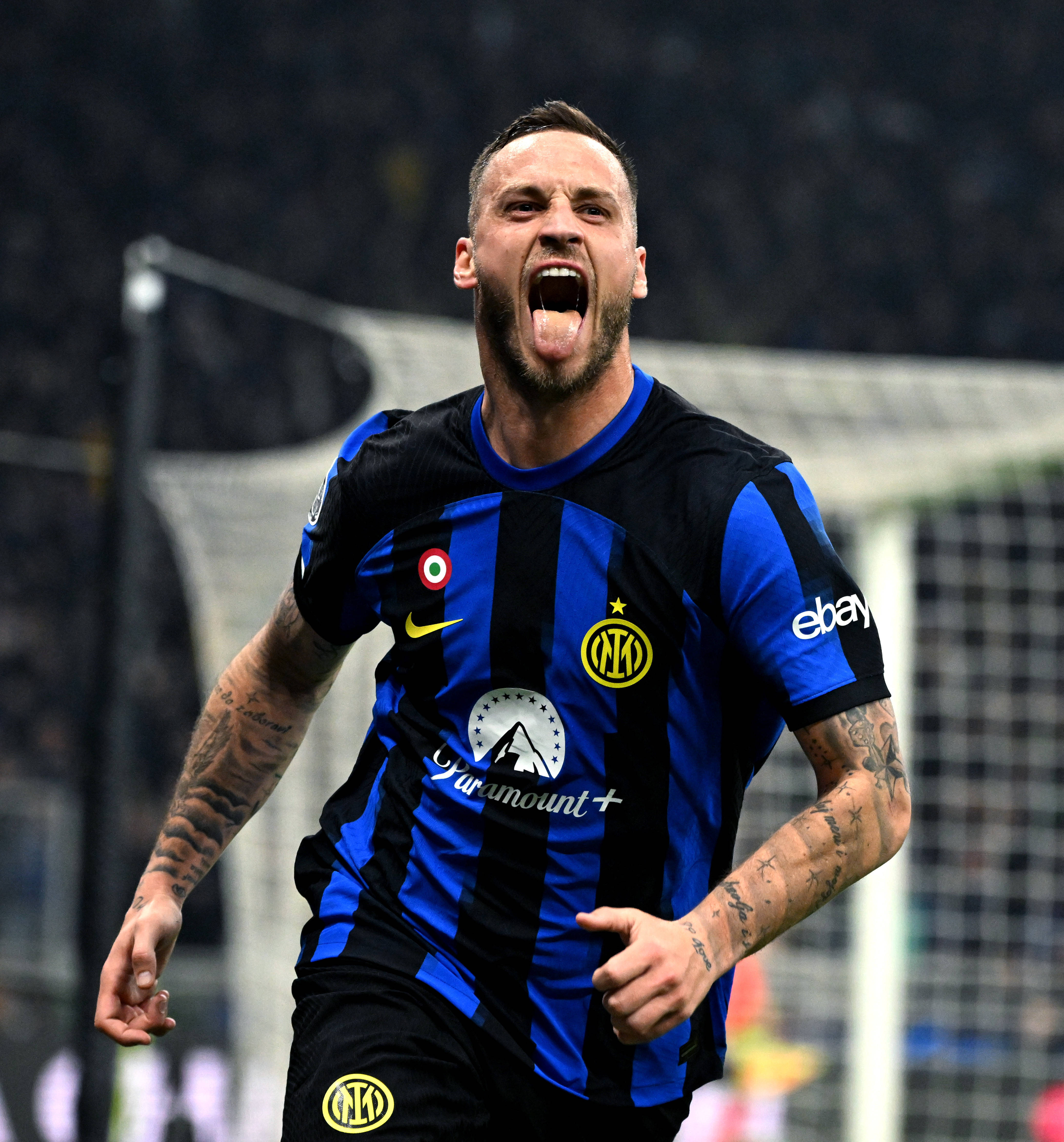 记者：德国足协内部有让诺伊尔回归的声音，需要纳帅主动出面