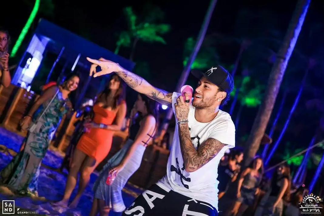 某球员可能回国发展，传闻不断