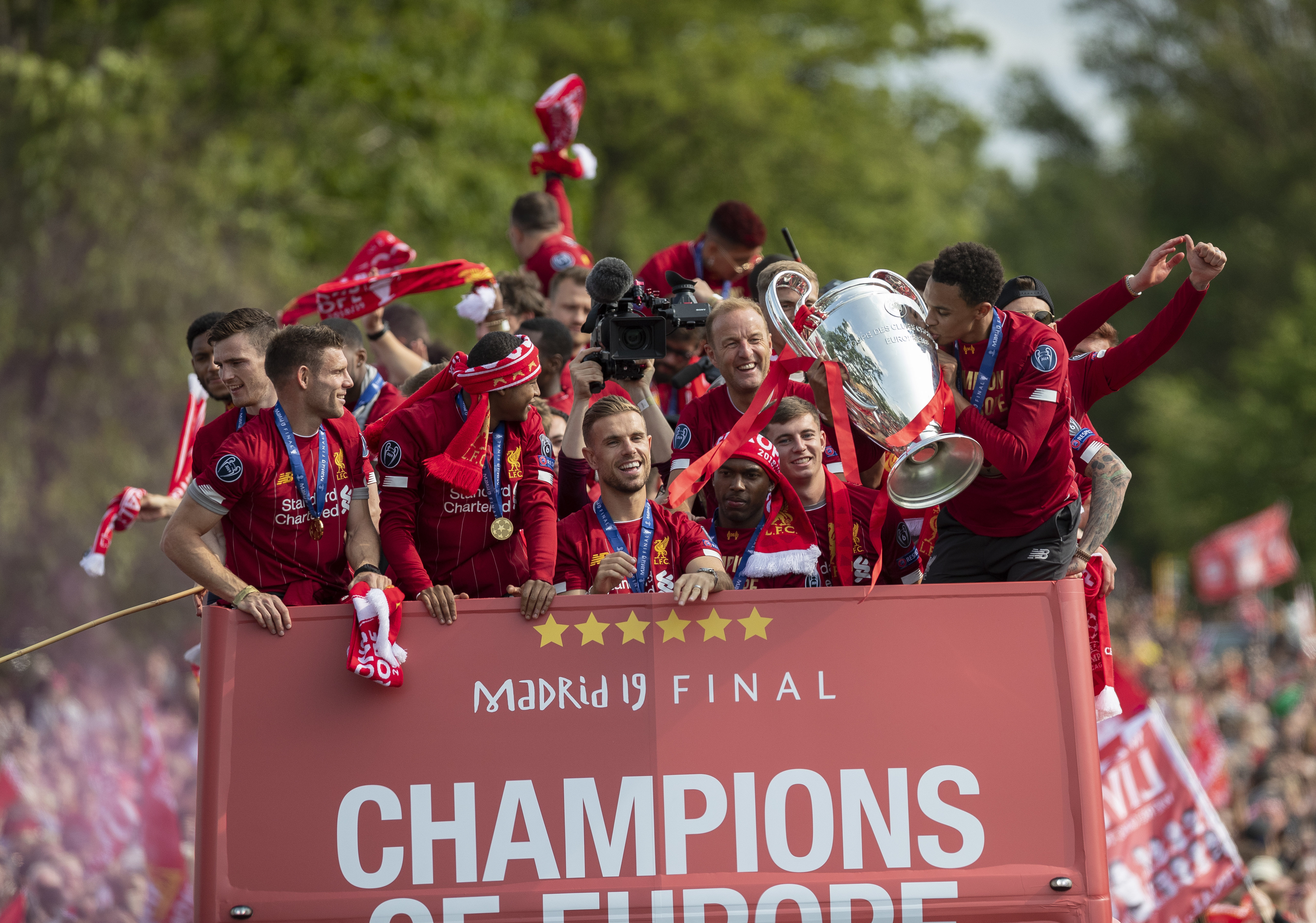 球队抓住每一个反击机会