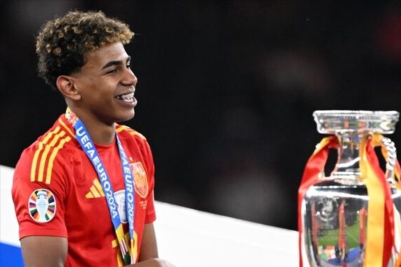 德劳伦蒂斯：孔蒂正带领球队重回正轨，球员也听从了他的指示